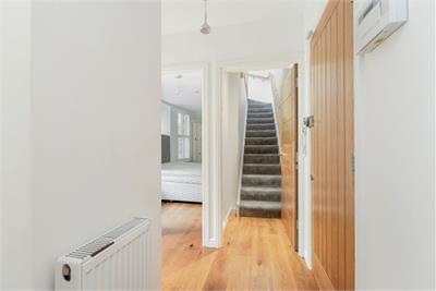 1/2 Jackson's Close, 209 High Street, Edinburgh, EH1 1PZ - image 2