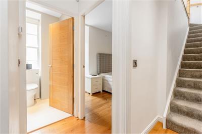 1/2 Jackson's Close, 209 High Street, Edinburgh, EH1 1PZ - image 14