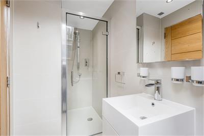 1/2 Jackson's Close, 209 High Street, Edinburgh, EH1 1PZ - image 15