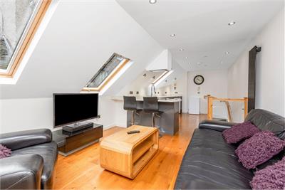 1/2 Jackson's Close, 209 High Street, Edinburgh, EH1 1PZ - image 4