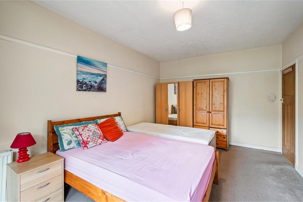 87 Carrick Knowe Avenue,
Edinburgh,
EH12 7DE - image 12