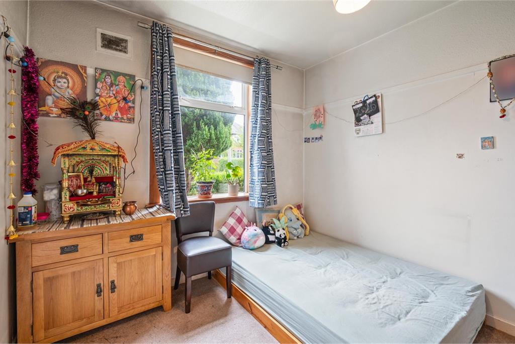 87 Carrick Knowe Avenue,
Edinburgh,
EH12 7DE - image 14