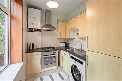 87 Carrick Knowe Avenue, Edinburgh, EH12 7DE - image 6