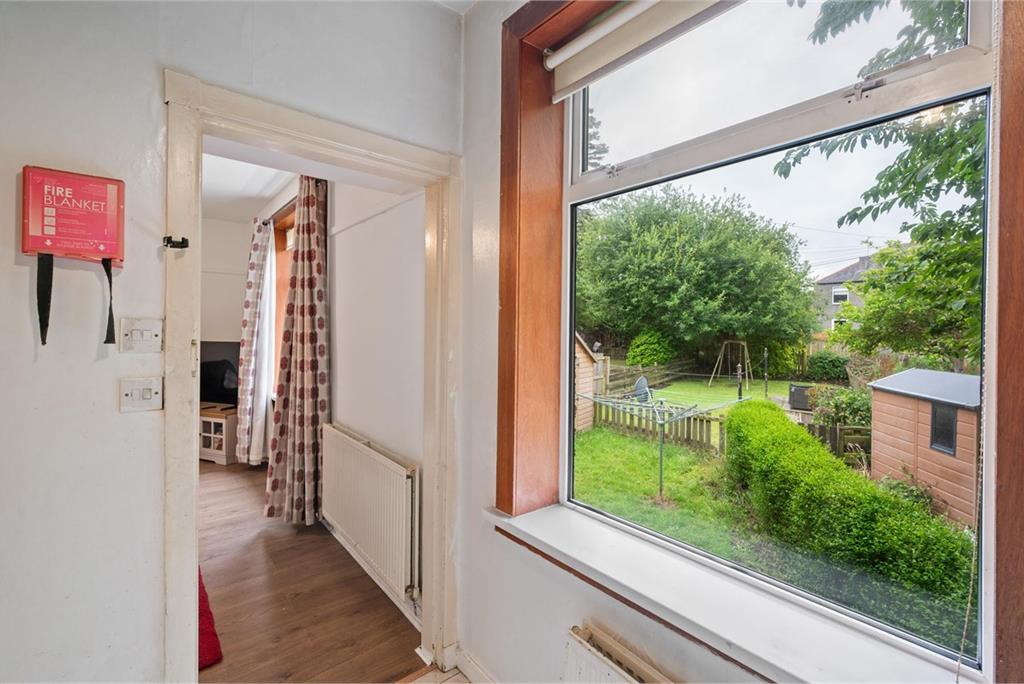 87 Carrick Knowe Avenue,
Edinburgh,
EH12 7DE - image 9