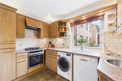 13/2 Eildon Terrace, Edinburgh, EH3 5NL - image 2