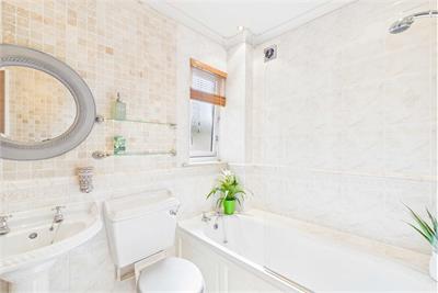 13/2 Eildon Terrace, Edinburgh, EH3 5NL - image 17