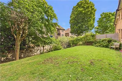 13/2 Eildon Terrace, Edinburgh, EH3 5NL - image 21