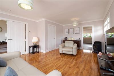 9 Kirktoun Gardens, , Tillicoultry, FK13 6PG - image 4