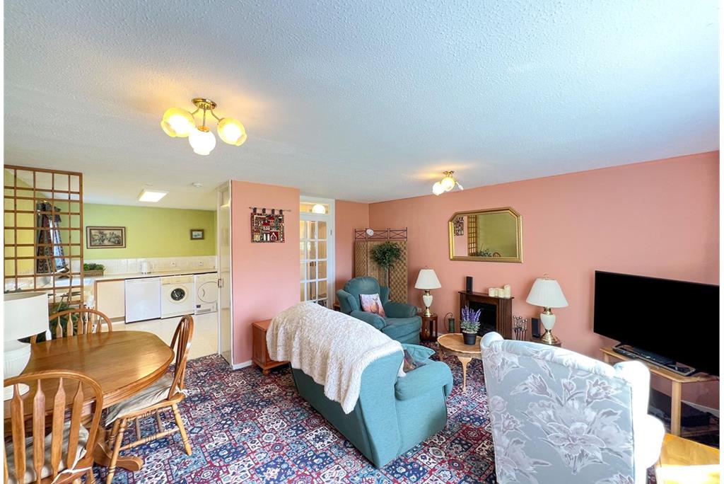 46 Fairhaven,
Kirn,
Dunoon,
PA23 8NR - image 4