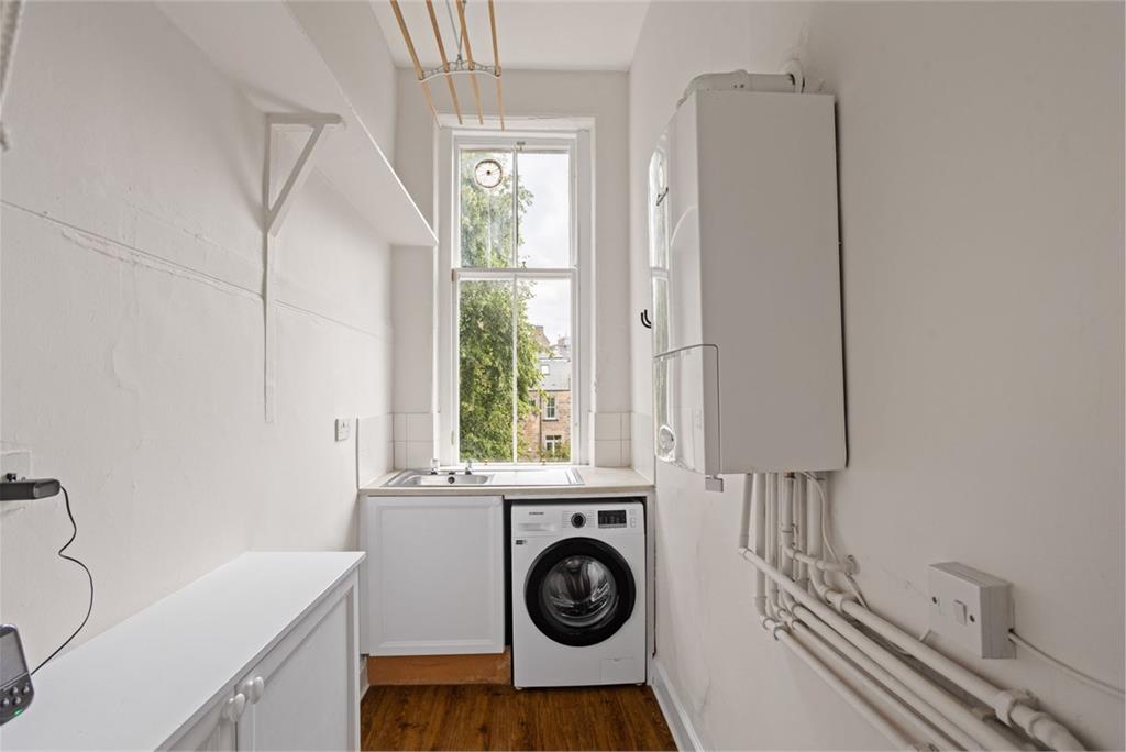 27 (2F1) Merchiston Crescent, Edinburgh, EH10 5AJ - image 6