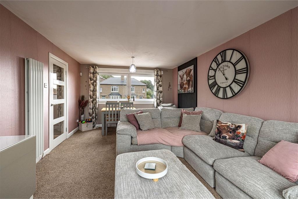 10 Glenfield Crescent, Galashiels, TD1 2AR - image 5