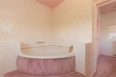 42 Gamekeeper's Road, Edinburgh, EH4 6LS - image 32