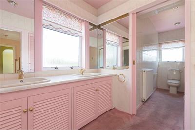 42 Gamekeeper's Road, Edinburgh, EH4 6LS - image 34