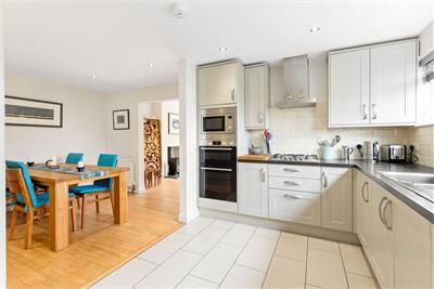 12 Clerwood Terrace, Corstorphine, Edinburgh, EH12 8PG - image 7