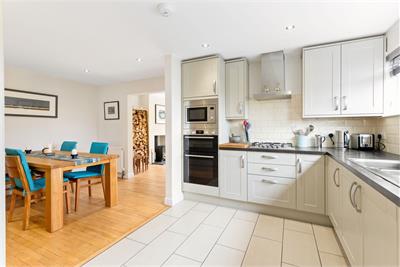 12 Clerwood Terrace, Corstorphine, Edinburgh, EH12 8PG - image 7
