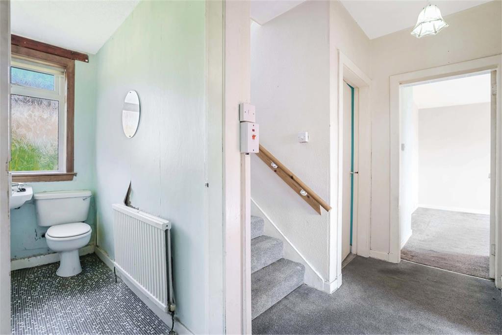 22 Whinney Knowe,
North Queensferry,
Inverkeithing,
KY11 1JL - image 3