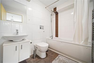 9/4 Hawkhill Close, Leith, Edinburgh, EH7 6FG - image 9
