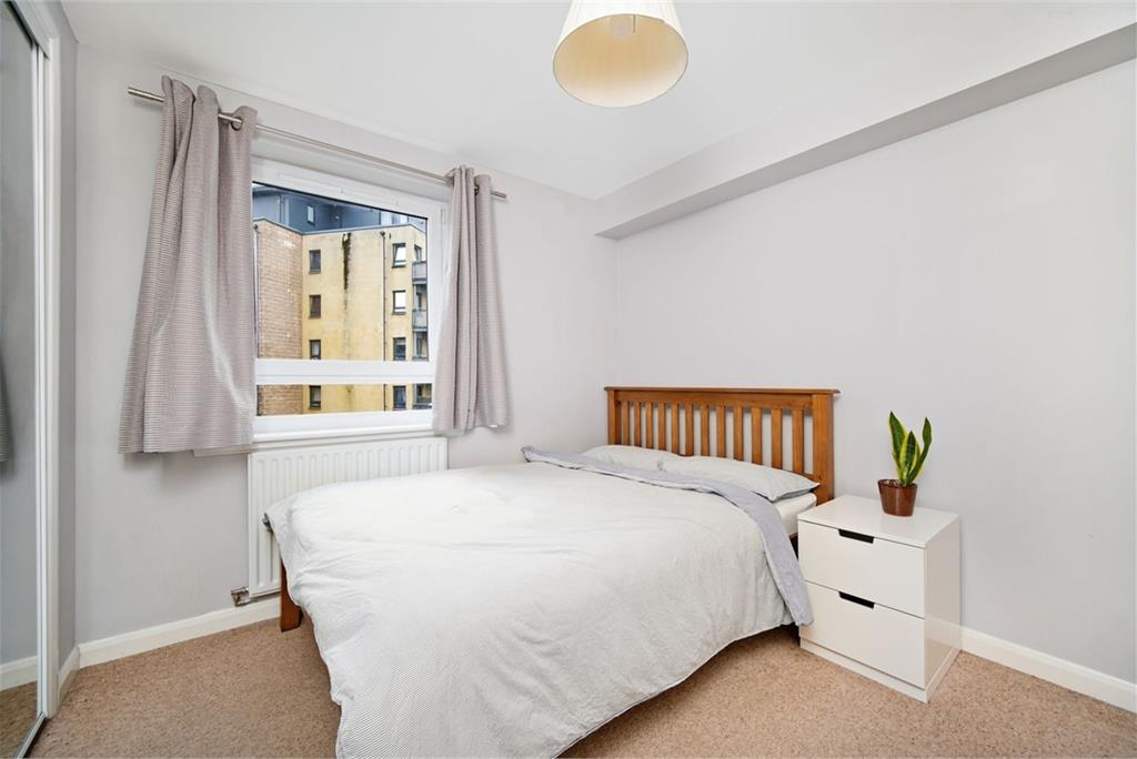 9/4 Hawkhill Close, Leith, Edinburgh, EH7 6FG - image 10