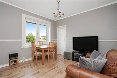30 Colinton Mains Road, Colinton Mains, Edinburgh, EH13 9AW - image 1