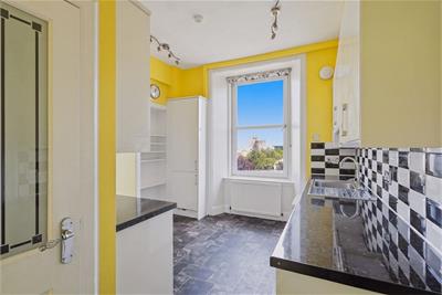 9/4 Mentone Avenue, Portobello, EDINBURGH, EH15 1HZ - image 4