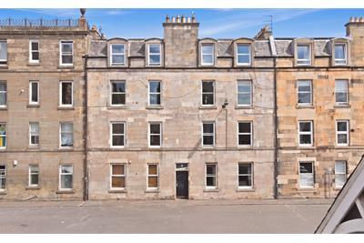 9/4 Mentone Avenue, Portobello, EDINBURGH, EH15 1HZ - image 1