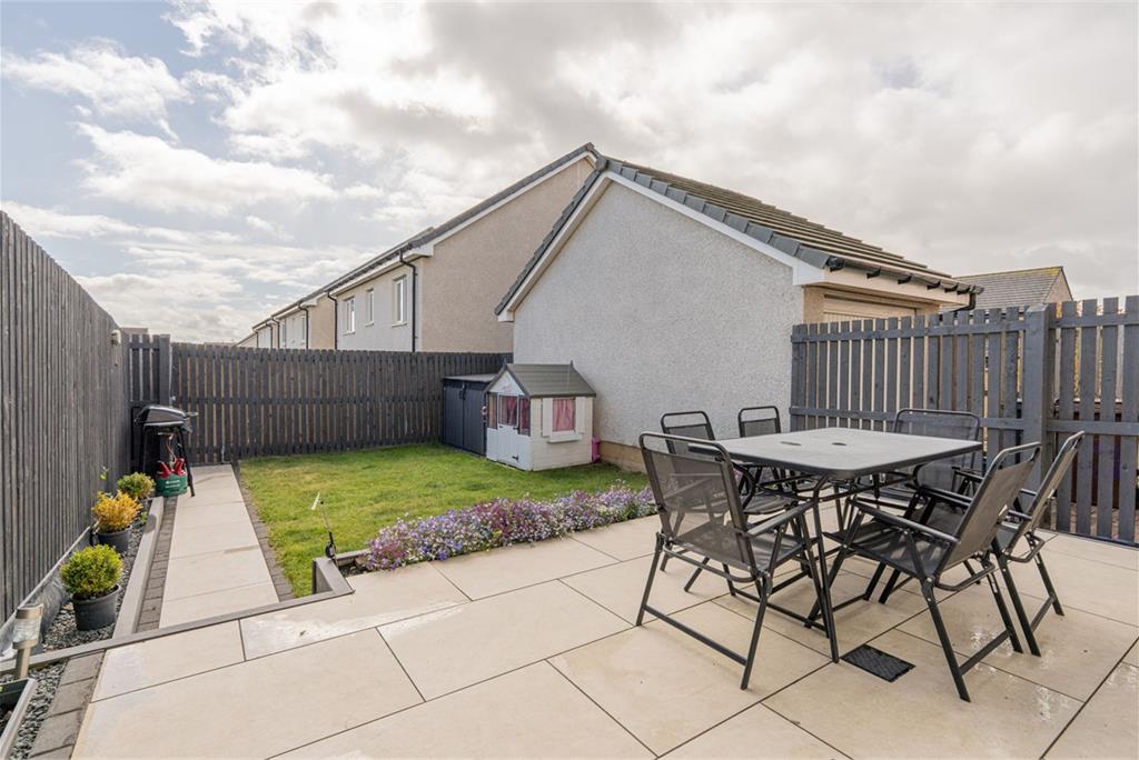 43 Carter Drive,
Edinburgh,
EH17 8GR - image 2