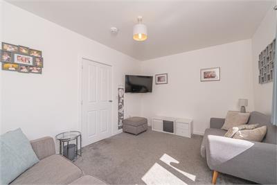 43 Carter Drive, Edinburgh, EH17 8GR - image 5
