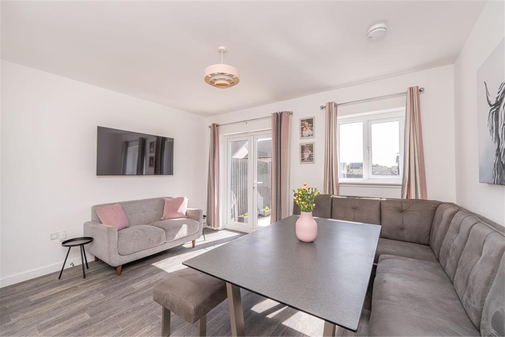 43 Carter Drive,
Edinburgh,
EH17 8GR - image 1