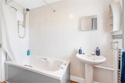 Second Floor Mid Right Flat, 36 Victoria Terrace, Dunfermline, KY12 0LZ - image 14
