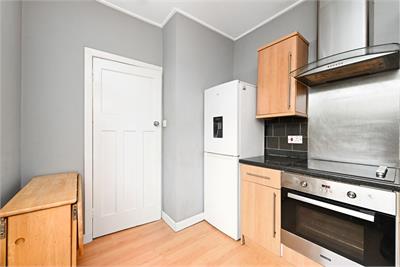 11 Broomburn Grove, Broomhall, Edinburgh, EH12 7NN - image 4