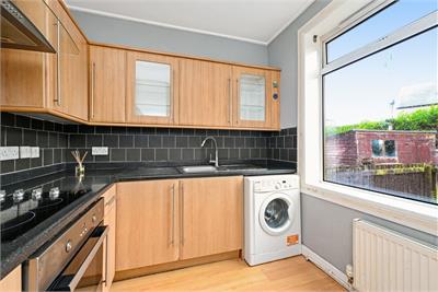 11 Broomburn Grove, Broomhall, Edinburgh, EH12 7NN - image 5