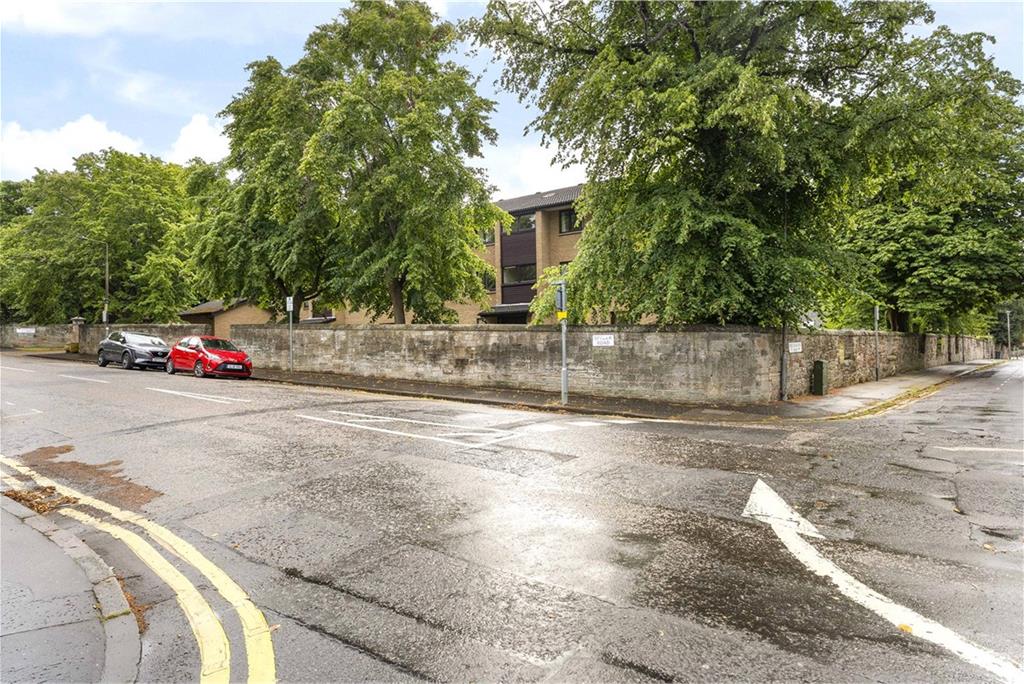 7/4 Gillsland Park,
Merchiston,
Edinburgh,
EH10 5TN - image 16