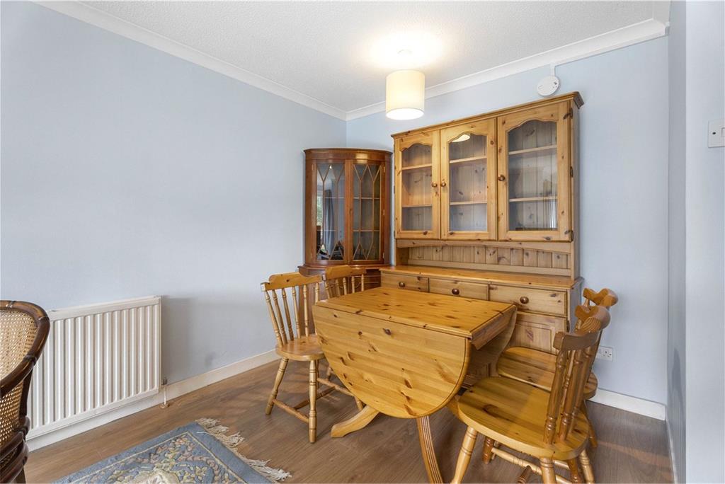 7/4 Gillsland Park,
Merchiston,
Edinburgh,
EH10 5TN - image 9