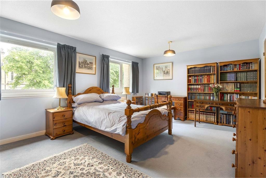 7/4 Gillsland Park,
Merchiston,
Edinburgh,
EH10 5TN - image 10