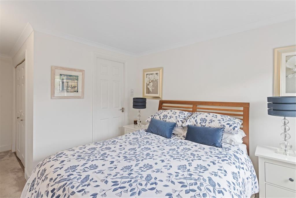 1/10 Ann Terrace, Abbeyhill, Edinburgh EH8 8HN - image 8