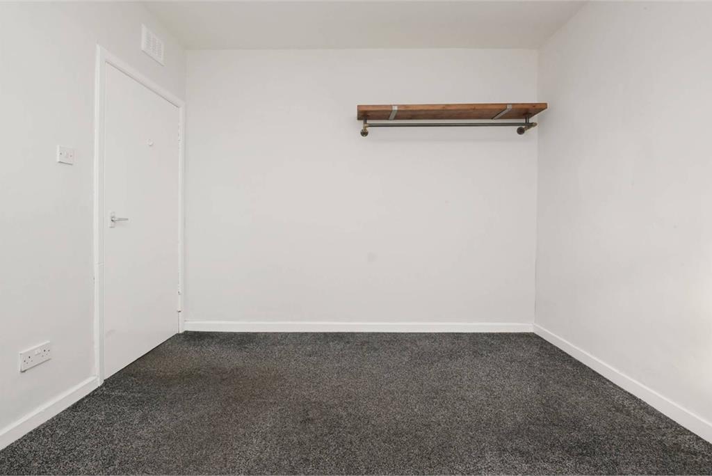 11/3 Sleigh Gardens, Craigentinny, EH7 6EL - image 11