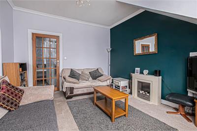 111 Dewar Street, Dunfermline, KY12 8AB - image 4
