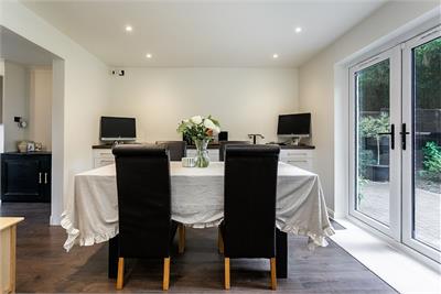 1 Baberton Mains View,
Edinburgh,
EH14 3BR - image 7