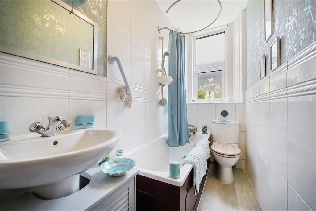 5 Ryehill Avenue, Edinburgh, EH6 8EU - image 12