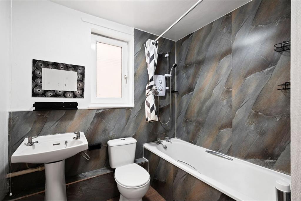 28/5 Springwell Place, Edinburgh, EH11 2HY - image 6
