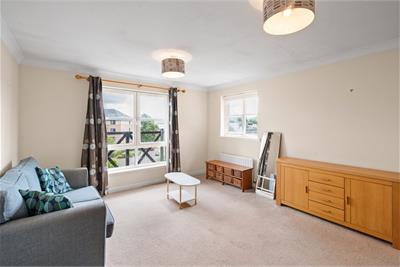 19/16 Russell Gardens, Roseburn, Edinburgh, EH12 5PP - image 3