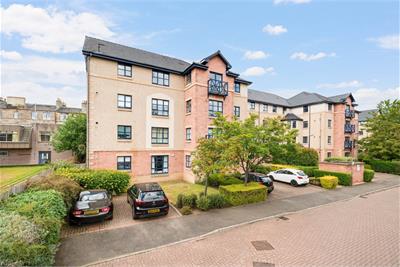 19/16 Russell Gardens, Roseburn, Edinburgh, EH12 5PP - image 1