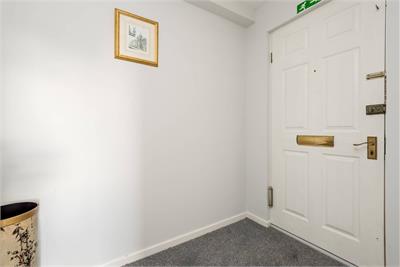 8/4 Grandfield, Trinity, Edinburgh, EH6 4TJ - image 11