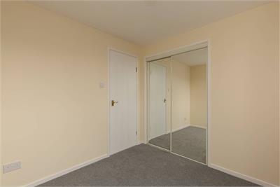8/4 Grandfield, Trinity, Edinburgh, EH6 4TJ - image 9