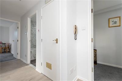 8/4 Grandfield, Trinity, Edinburgh, EH6 4TJ - image 10