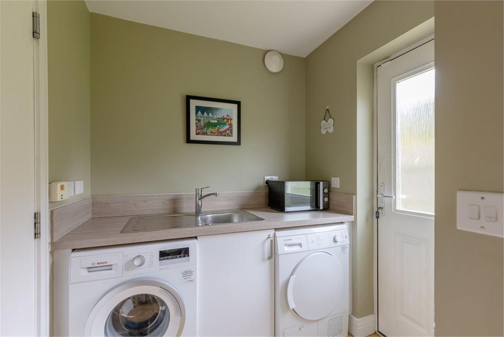 4 Greenstone Loan, Ratho, EH28 8AG - image 11