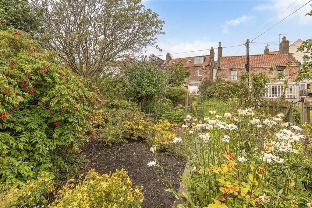 32 Marketgate South,
Crail,
Anstruther,
KY10 3TL - image 12