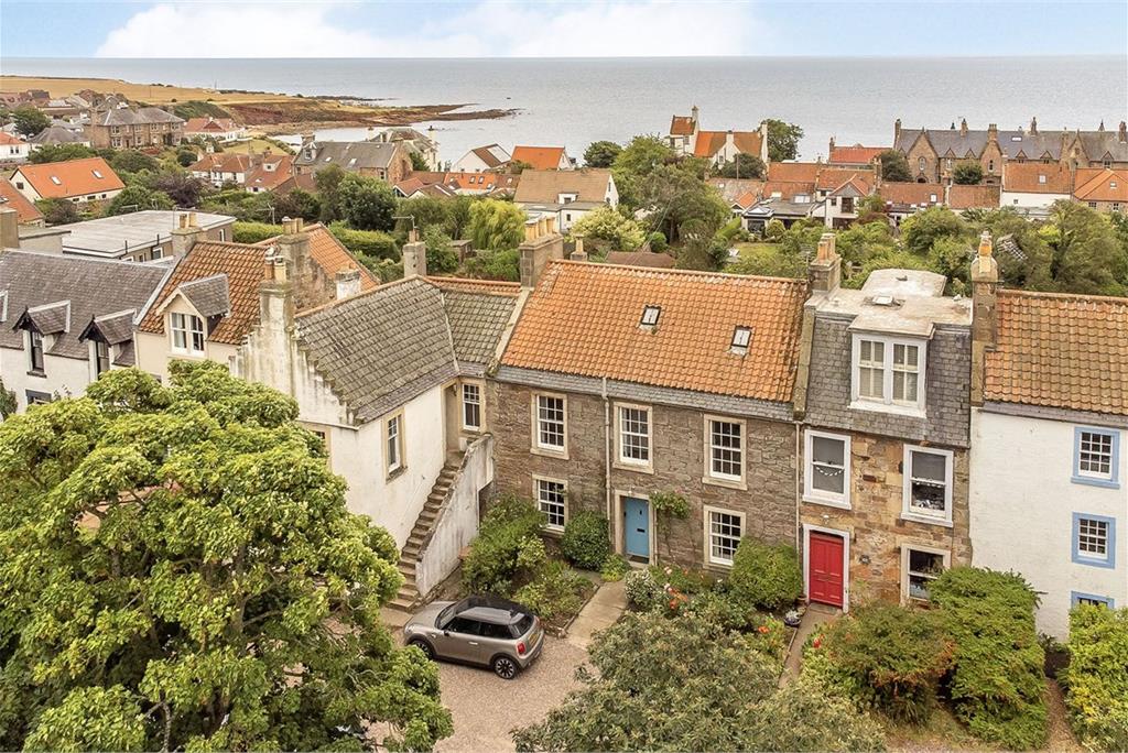 32 Marketgate South,
Crail,
Anstruther,
KY10 3TL - image 14