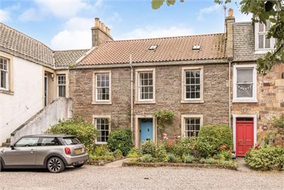 32 Marketgate South, Crail, Anstruther, KY10 3TL - image 1