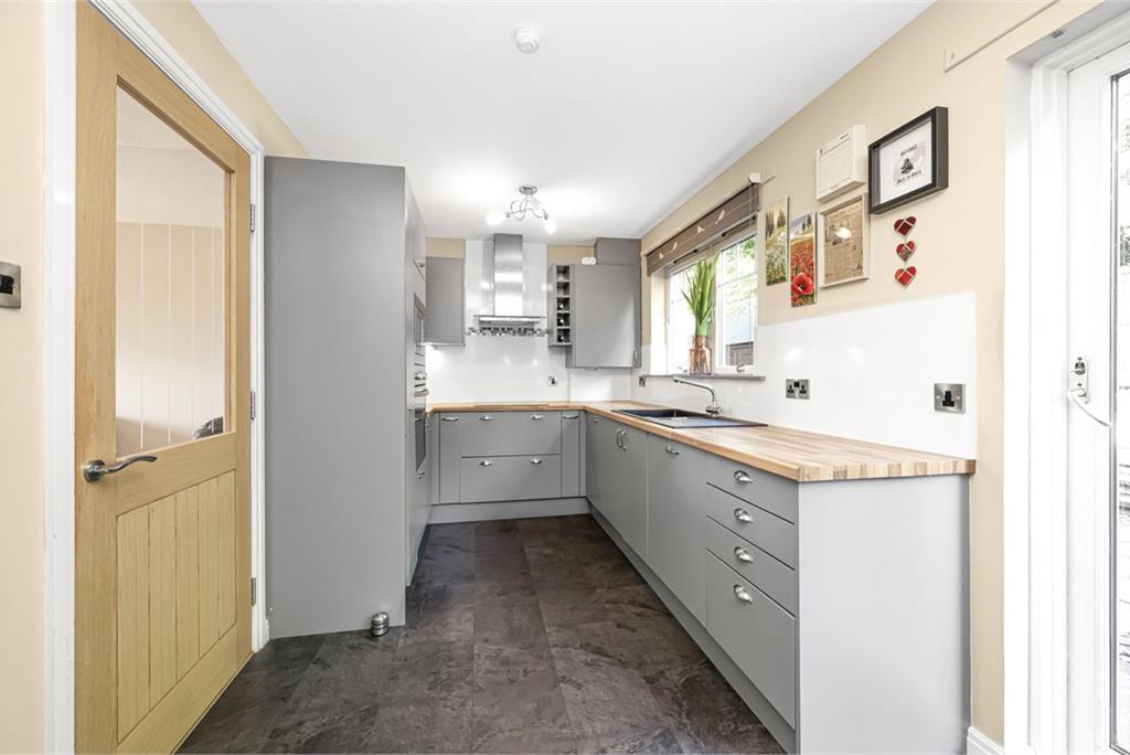 100 Colliston Road, Dunfermline, KY12 0XW - image 5